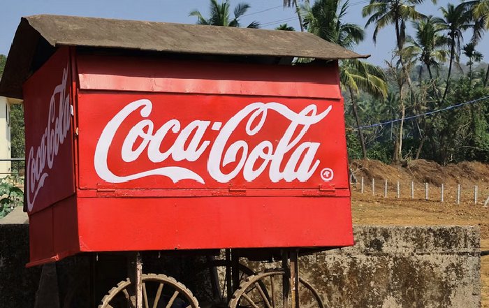 Article Image for Local Adaptation in Global Branding Strategies